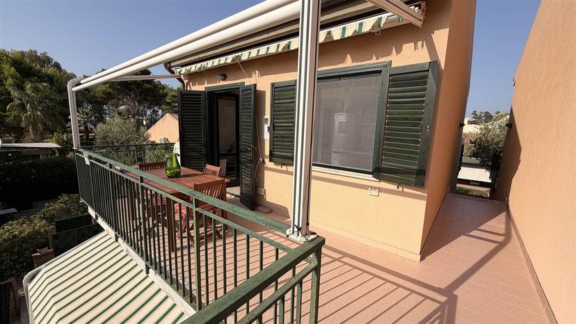 Villa in Viale delle Tribune della Targa Florio, Campofelice di Roccella — foto 5 di 5
