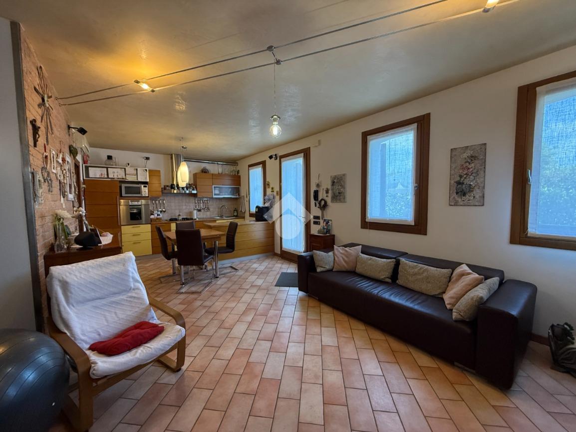 Casa indipendente in Via Parauro 1, Mirano