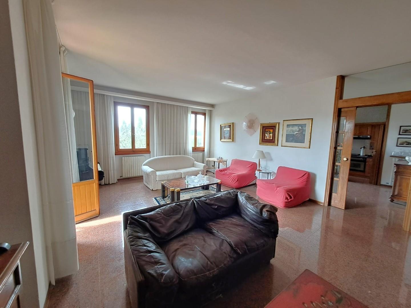 Villa bifamiliare in Guglielmo Marconi, Poggibonsi
