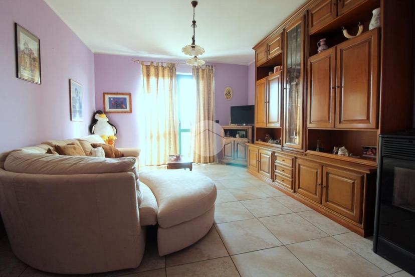 Casa indipendente in Frazione S. Giacomo 114, Montaldo Roero — foto 4 di 5