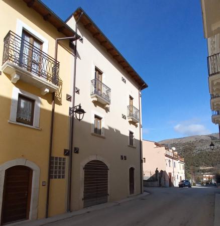 Terratetto unifamiliare in Via San Silvestro 1, San Pio delle Camere — foto 2 di 5