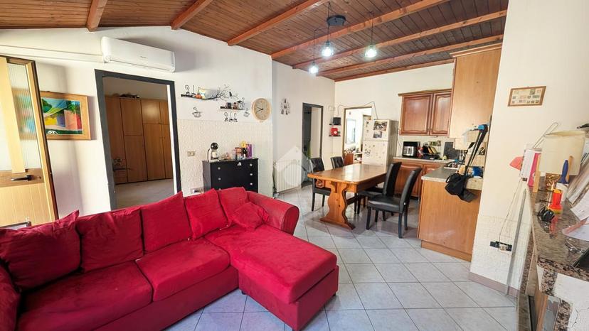 Casa indipendente in Via Tharros 13, Nurachi — foto 3 di 5