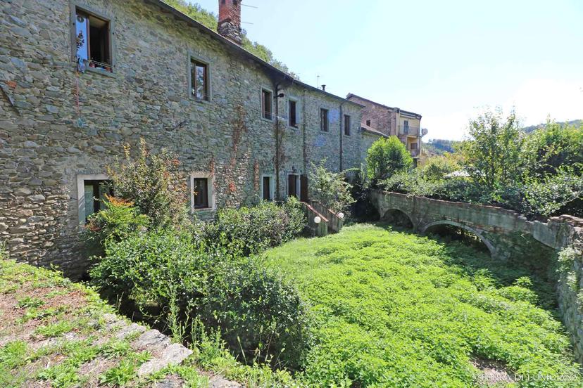 Rustico in Ss. Annunziata , Pontremoli — foto 2 di 5