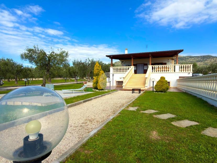 Villa in Via del Mare 14, Monte Sant'Angelo — foto 2 di 5