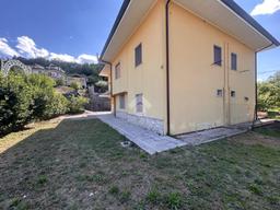 Casa indipendente in Via Carletti, Villa Latina
