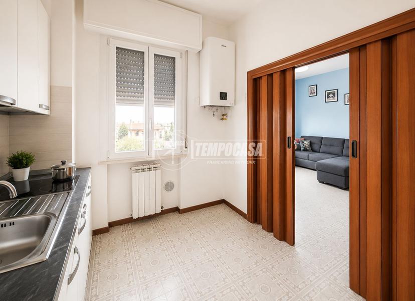 Trilocale in Via Murri a. 21, Poggio Rusco — foto 2 di 5