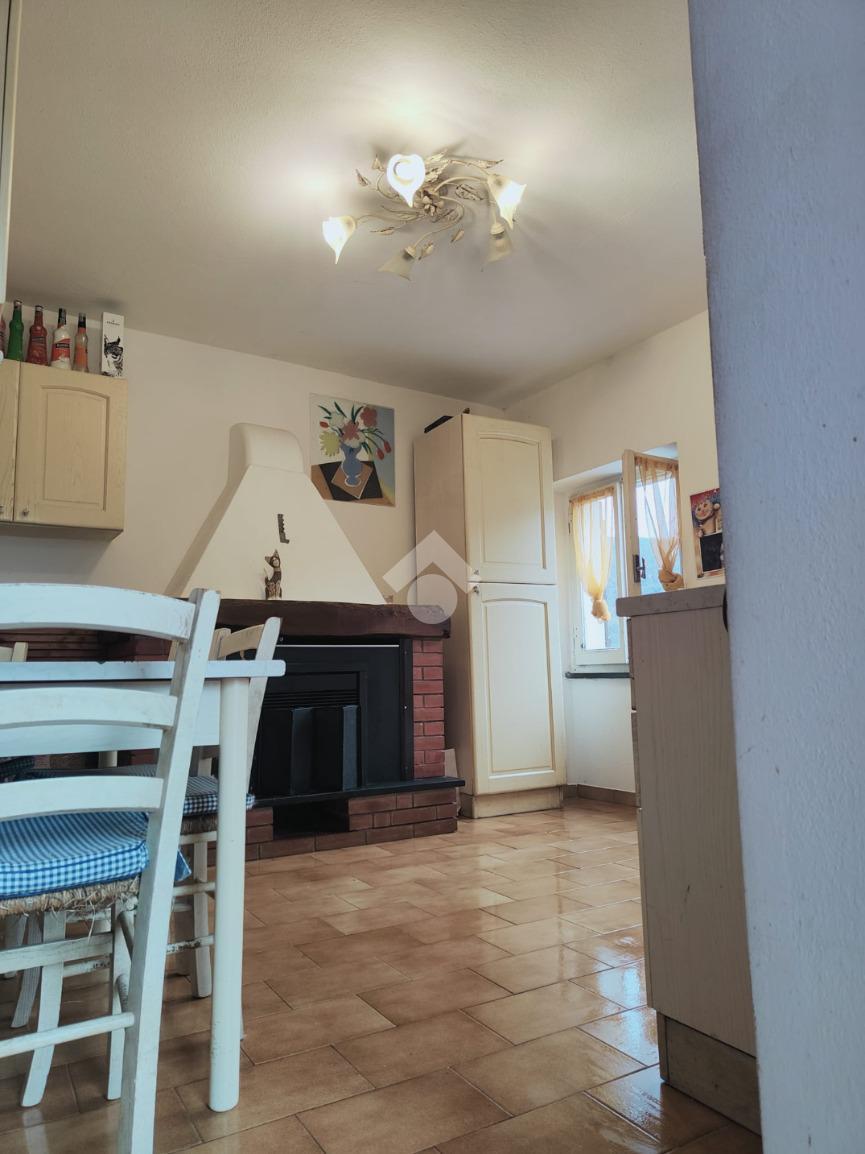 Casa indipendente in Via S. Biagio 25, Ne
