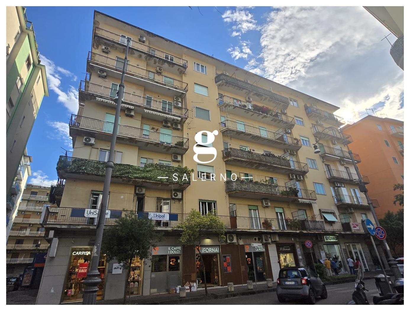 Bilocale in Via Posidonia, Salerno