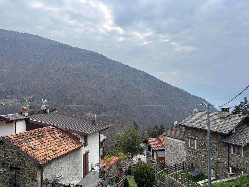 Rustico in Via Valvarrone Snc, Valvarrone — foto 2 di 5