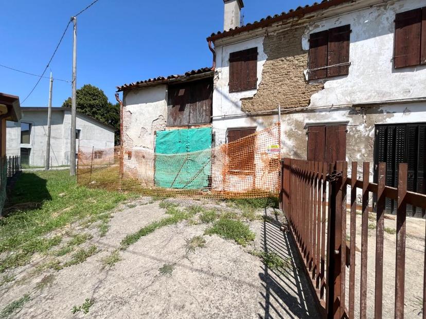 Rustico in Via G. Marconi, Ponte San Nicolò — foto 2 di 5