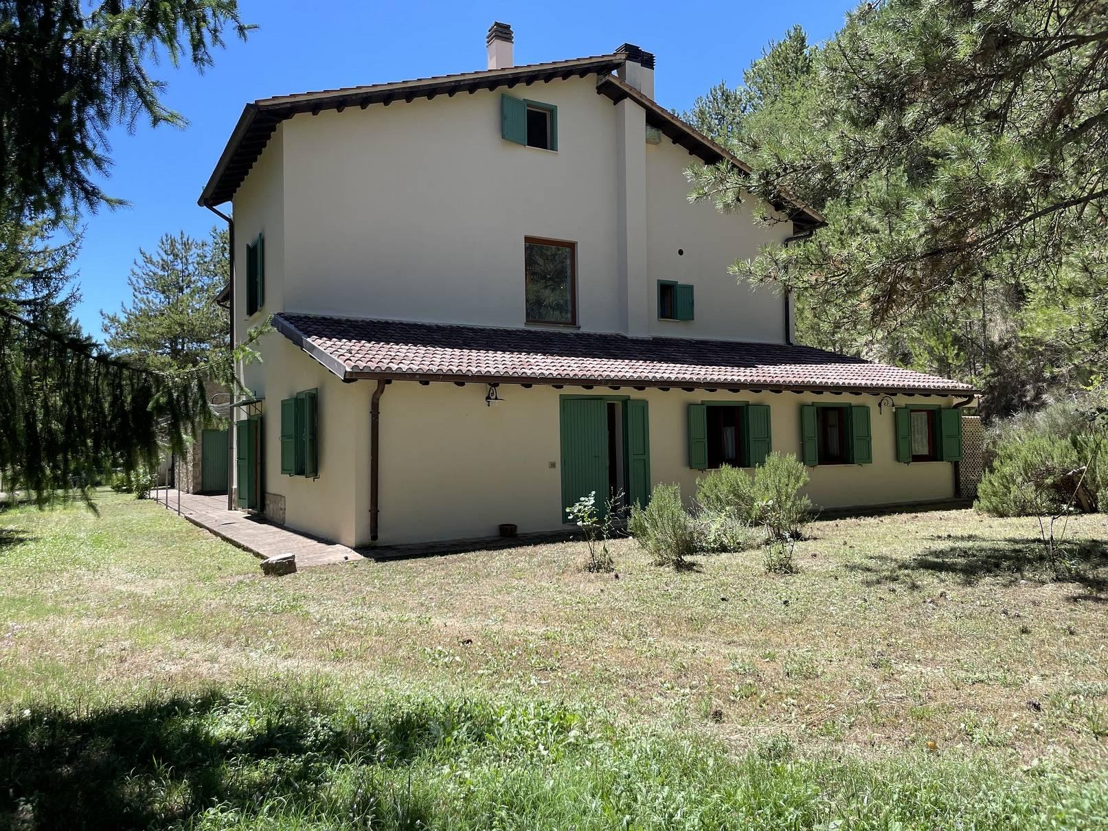 Rustico in Preci-Saccovescio, Preci
