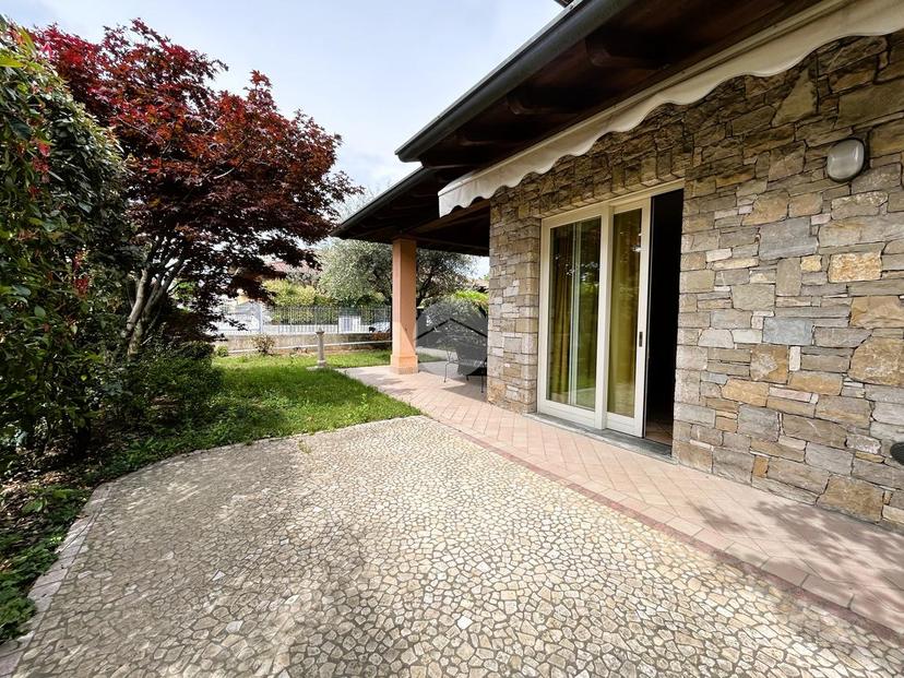 Villa in Via Reverberi 26, Rovato — foto 4 di 5