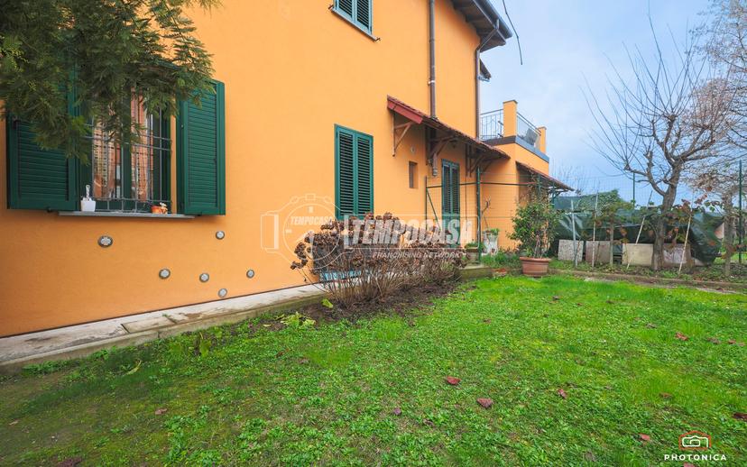 Casa indipendente in Via della Salute, Bologna — foto 3 di 5