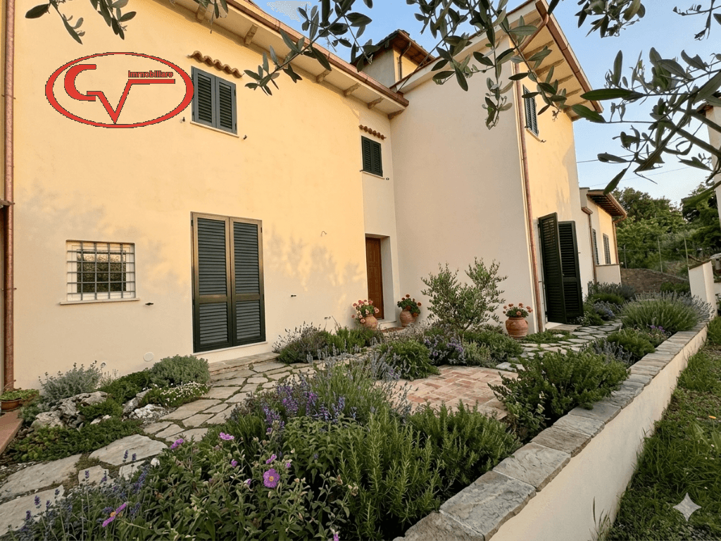 Villa a schiera in Via Borro della Madonna, San Giovanni Valdarno