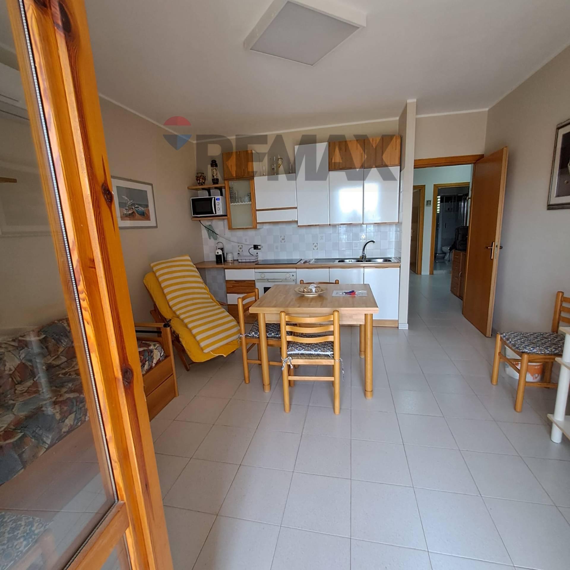 Trilocale in Via Sillemi 11, Letojanni
