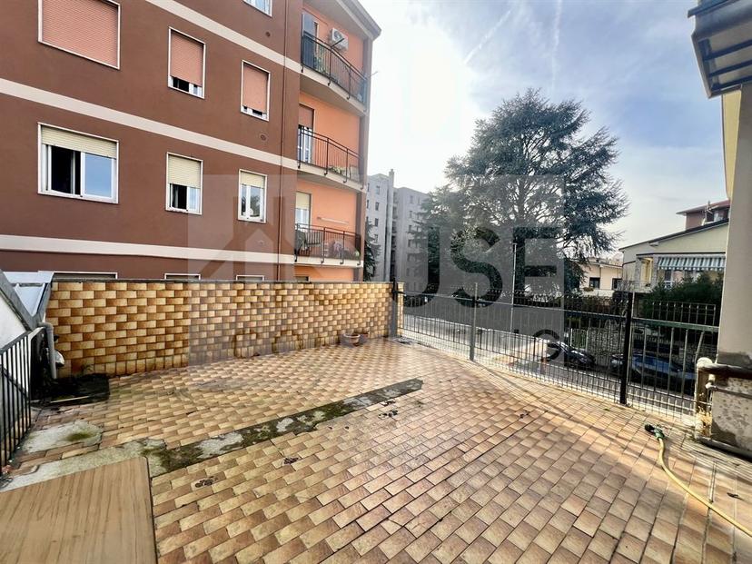 Quadrilocale in Via Monti 5, Monza — foto 2 di 5
