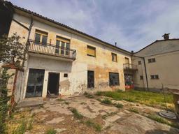 Villa bifamiliare, Neive
