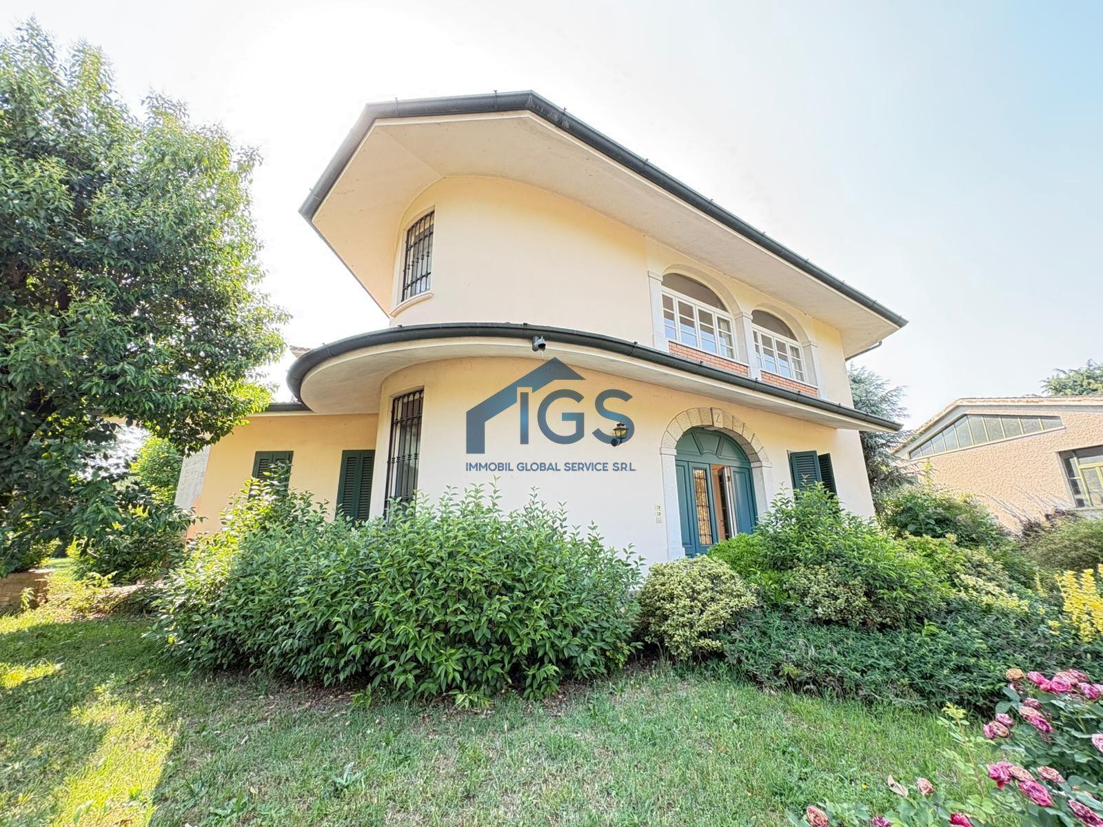 Villa in Via Santa Giulia 3, Travagliato