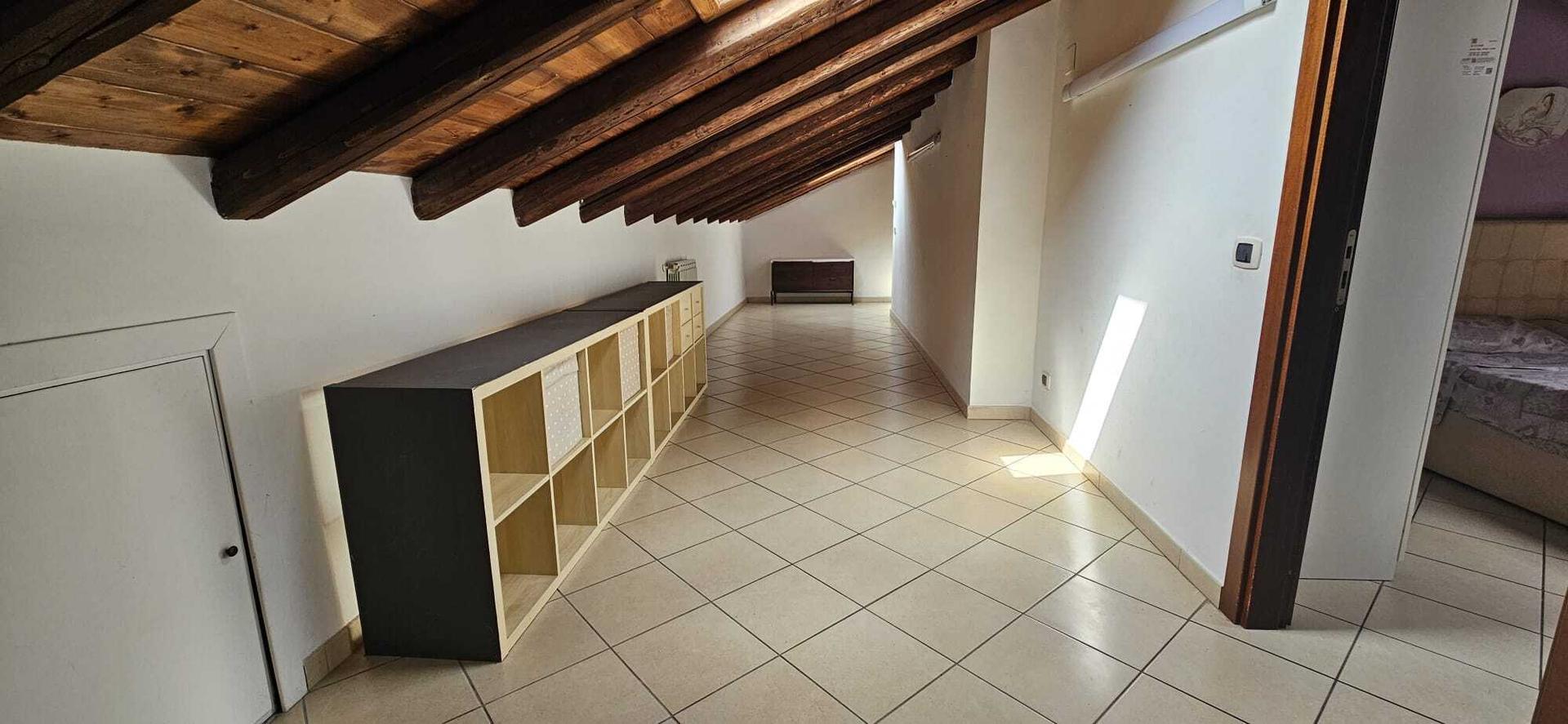 Quadrilocale, Tremestieri Etneo