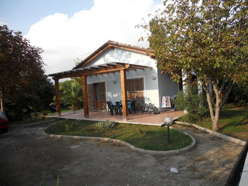 Casa indipendente, Pietrasanta