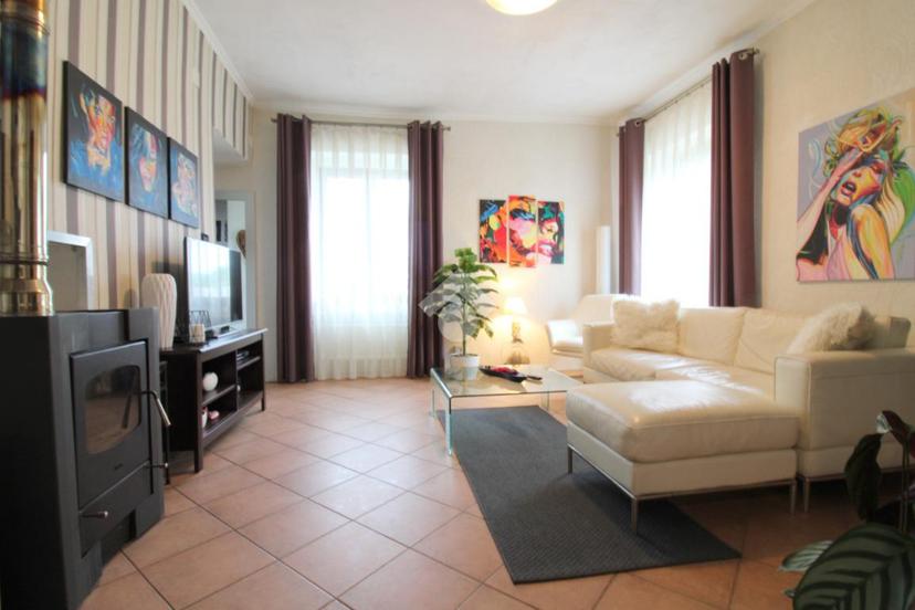 Casa indipendente in Regione Carrara 20, Terzo — foto 2 di 5