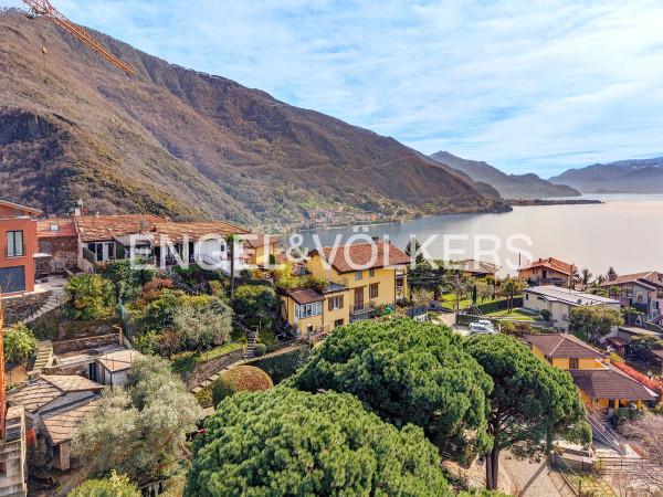 Villa bifamiliare in Località Olgiasca, Colico
