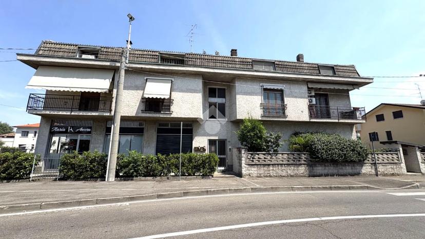 Trilocale in Via Martinelli 49, Senago — foto 5 di 5