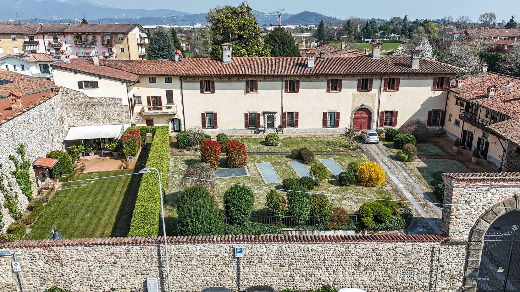 Rustico in Via Vittorio Veneto 2, Ponte San Pietro