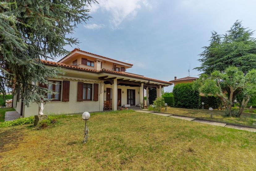 Villa in Via Sottoprà, Solesino