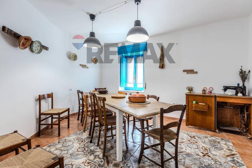Casa indipendente in Via Umberto I Snc, Baressa — foto 3 di 5