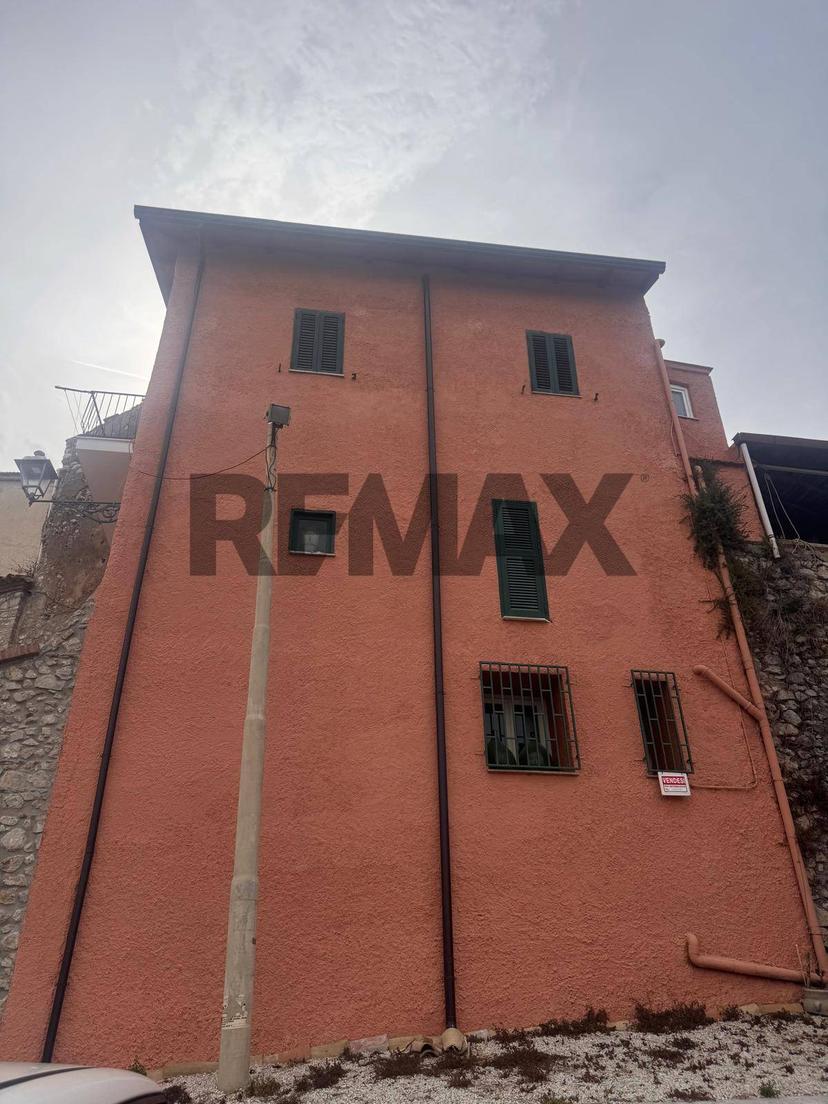 Casa indipendente, Minturno