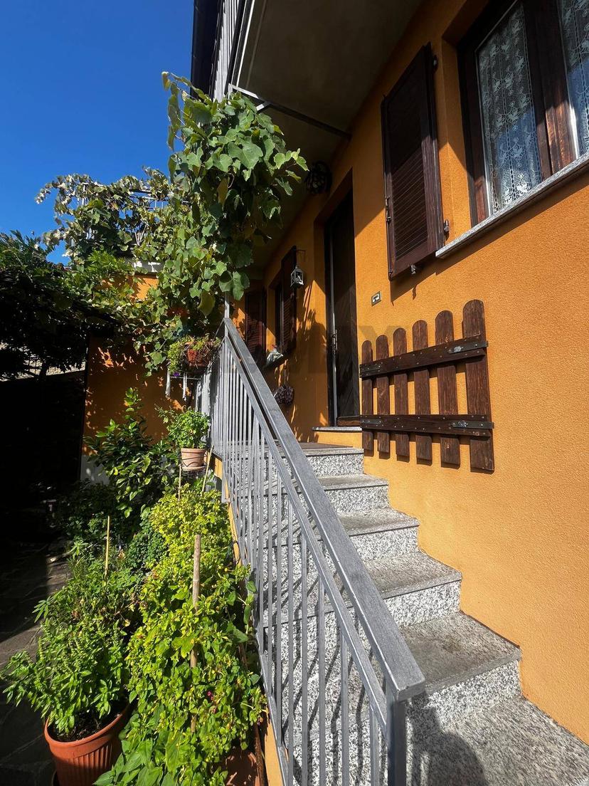 Casa indipendente, Montegrino Valtravaglia — foto 4 di 5