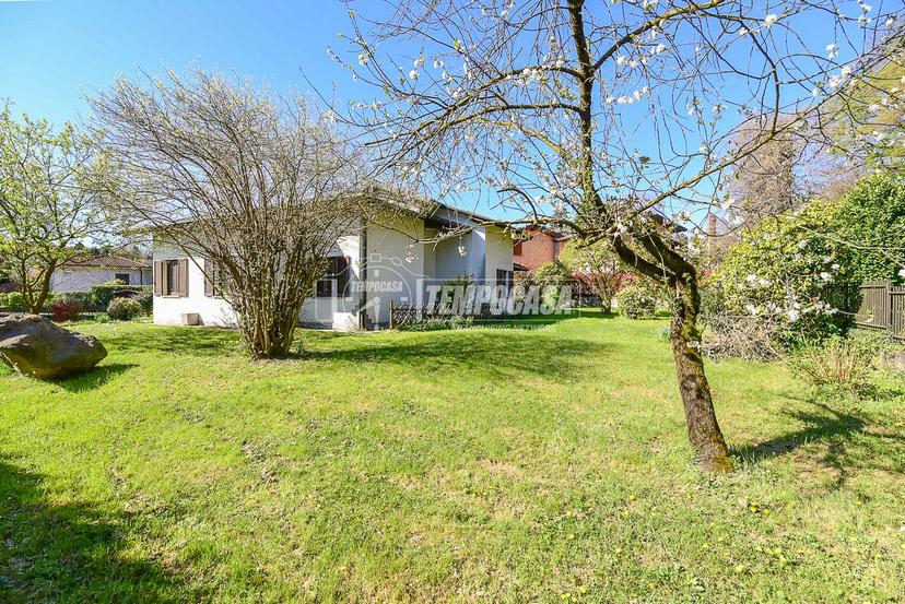 Villa in Via Mandane 2, Montorfano — foto 2 di 5