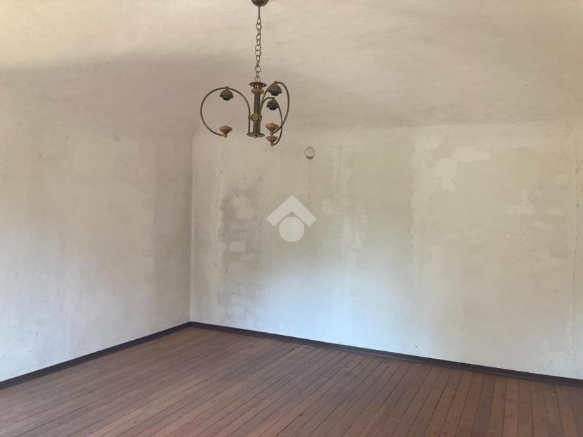 Casa indipendente in Fr Tallia, Strona — foto 2 di 5