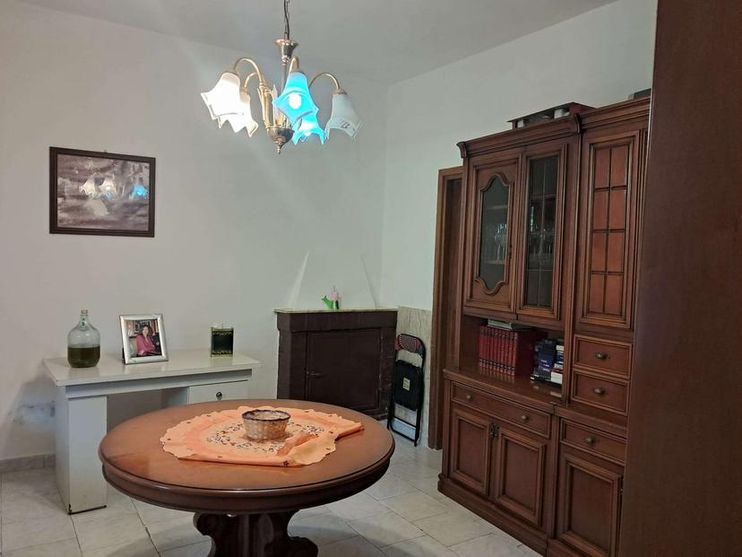 Villa unifamiliare in Via Alcide De Gasperi, Sparanise — foto 2 di 5