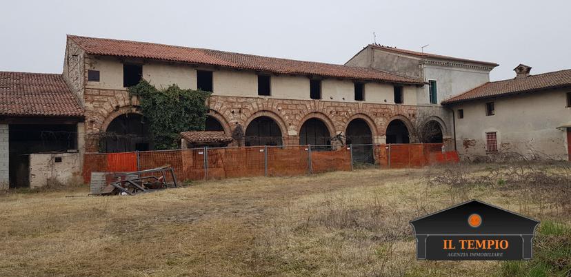 Villa in Via Leva, Montecchio Precalcino — foto 3 di 5