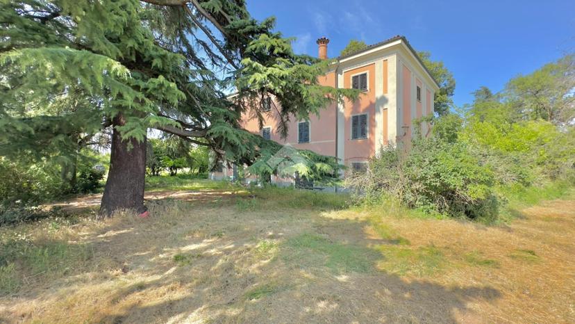 Villa in Str. Stradella 74, Novi Ligure — foto 2 di 5