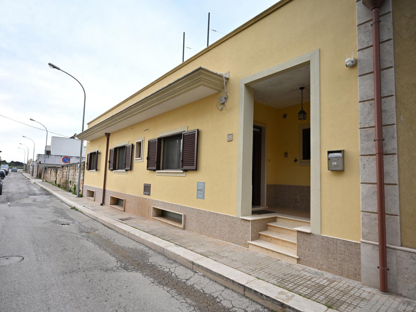 Casa indipendente in Via Salvatore Quasimodo Snc, San Vito dei Normanni