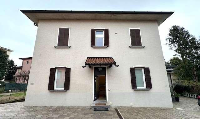 Porzione di villa in Via Beato Geremia Lambertenghi, Como — foto 5 di 5