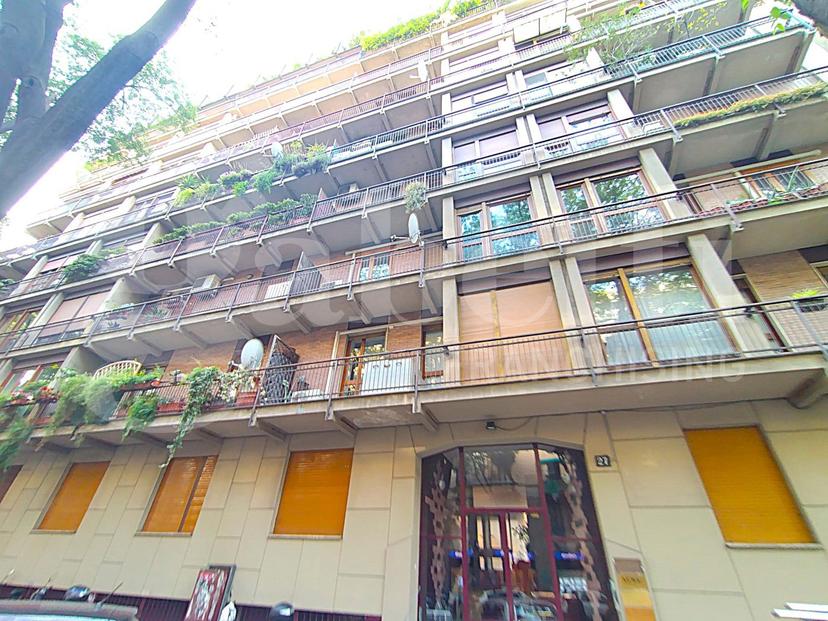 Trilocale in Viale Lombardia  27, Milano