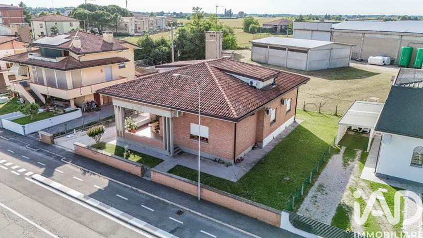 Villa in Via Celestina Bergamini Roda 12, Argenta — foto 5 di 5