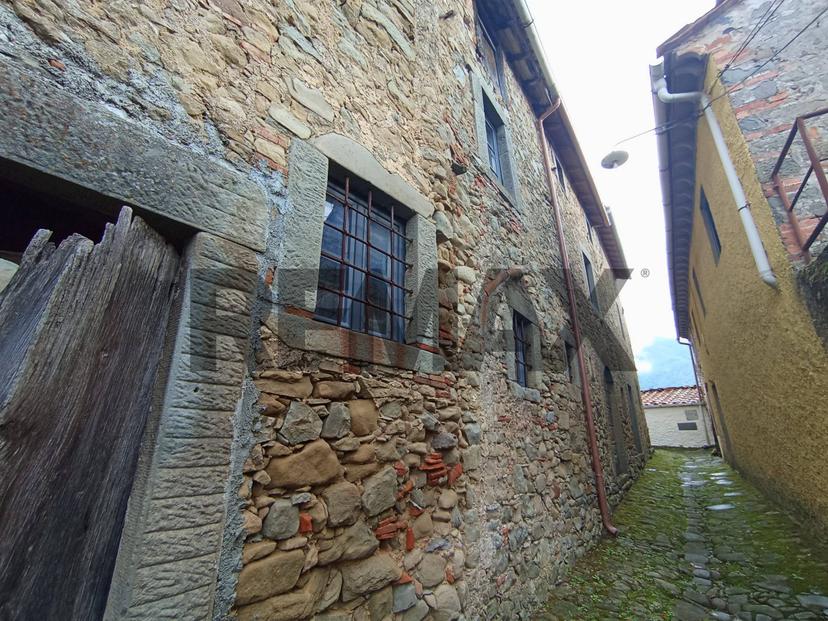 Casa indipendente, Bagni di Lucca