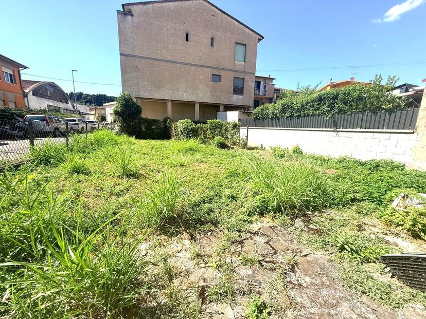 Casa indipendente in Viale Giacomo Matteotti 45, Capraia e Limite — foto 2 di 2