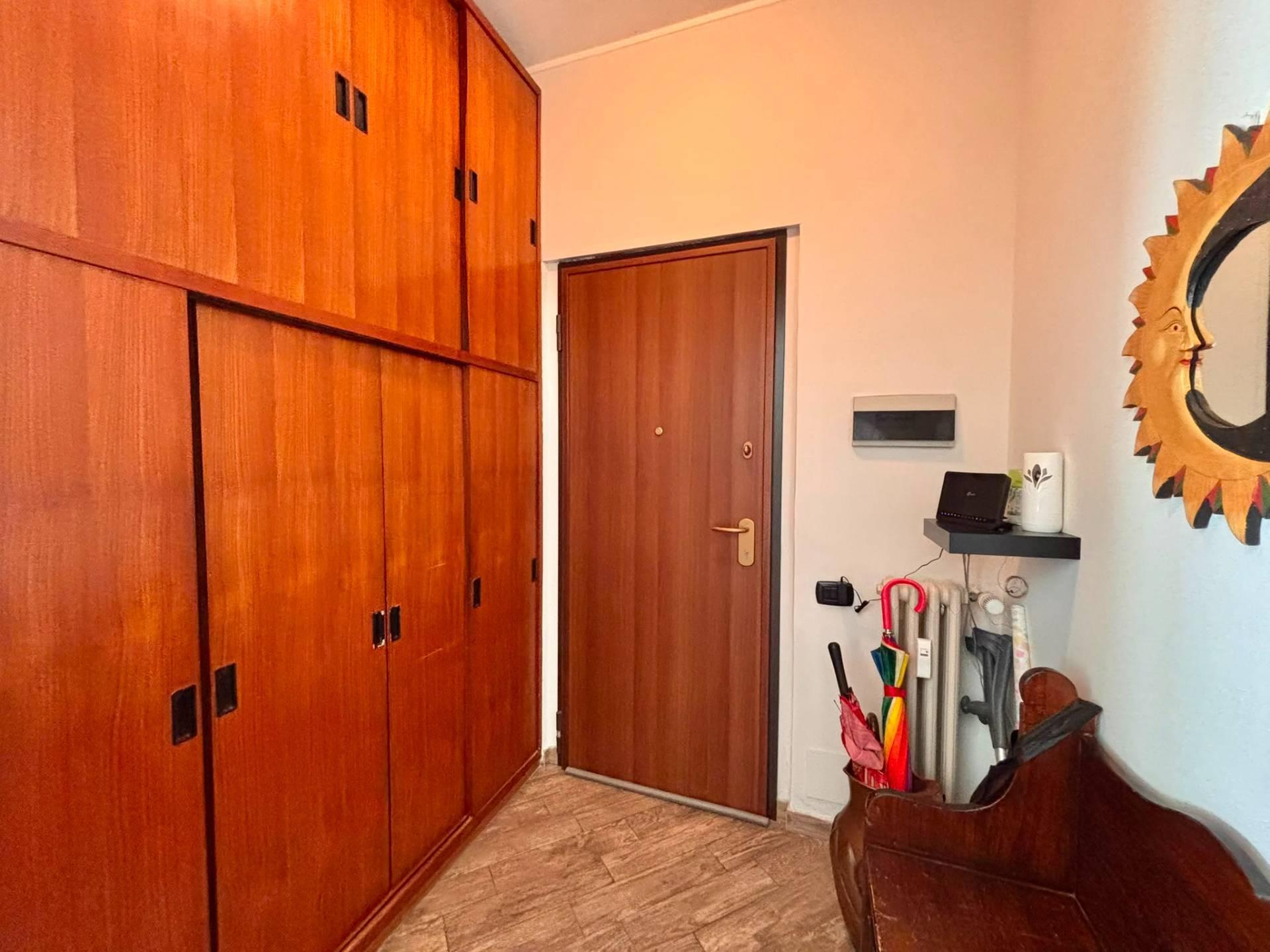 Trilocale in Via Piave 25, Nova Milanese