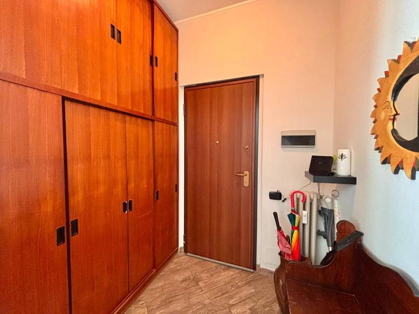 Trilocale in Via Piave 25, Nova Milanese