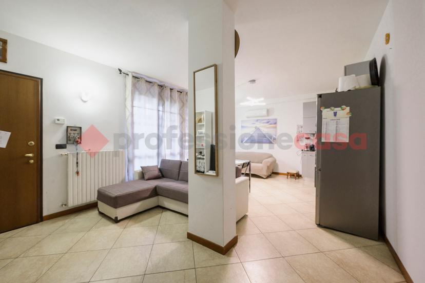 Trilocale in Via Morona  10, Trezzano sul Naviglio — foto 3 di 5