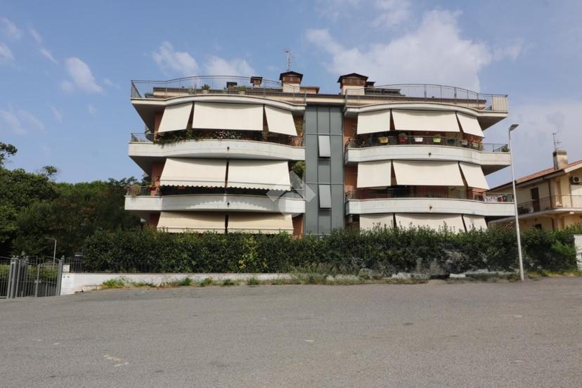 Quadrilocale in Via Dottor Catalano 4, Genzano di Roma — foto 2 di 5
