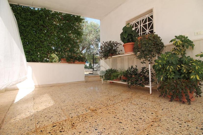 Villa, Ostuni