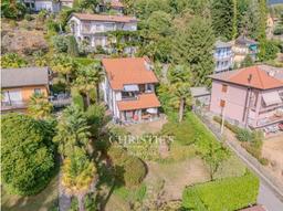 Villa in Via Guglielmo Marconi, Agra