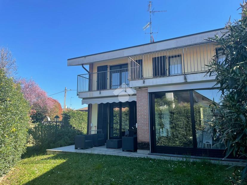 Villa in Via del Moncone 32, Cardano al Campo — foto 5 di 5